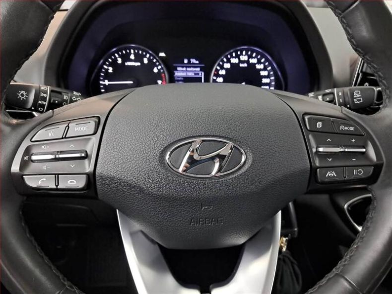 Hyundai i30 - hlavní fotka