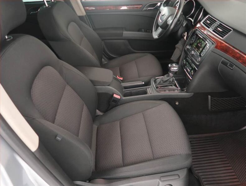 Škoda Superb - hlavní fotka