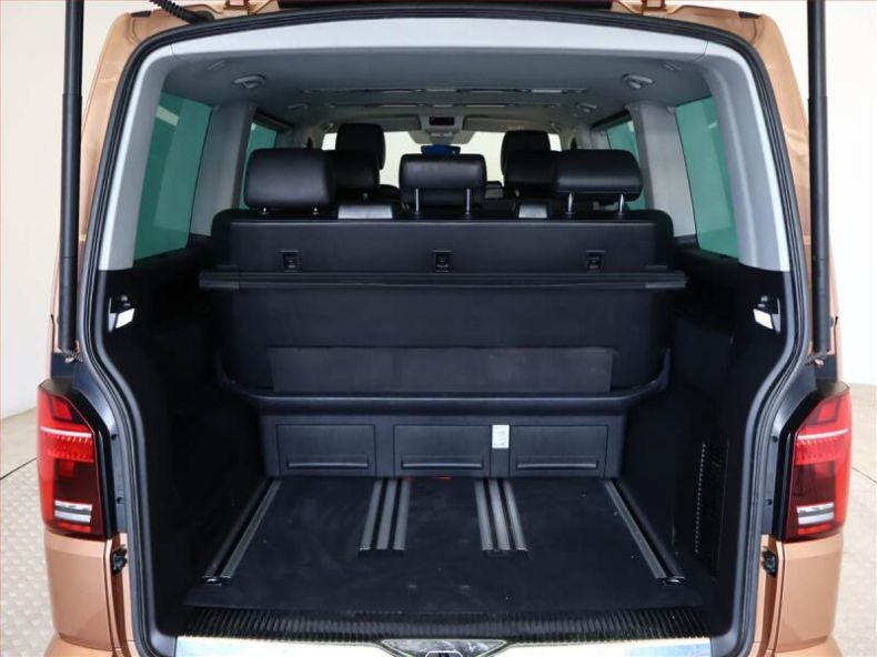Volkswagen Multivan - hlavní fotka