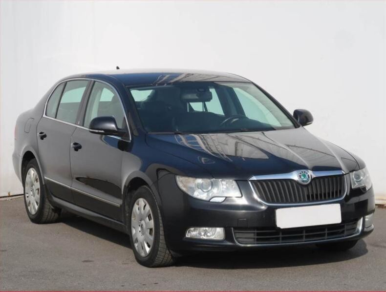 Škoda Superb - hlavní foto