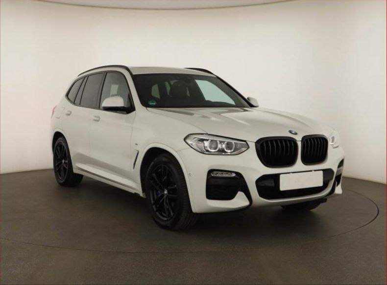 BMW X3 - hlavní foto