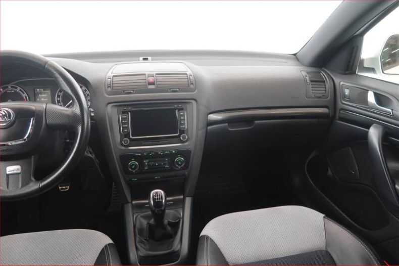 Škoda Octavia - hlavní fotka