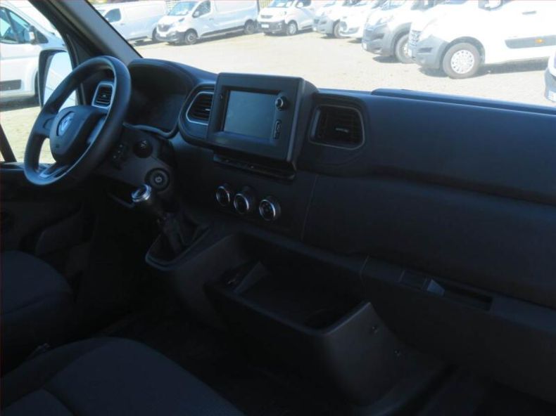 Renault Master - hlavní fotka