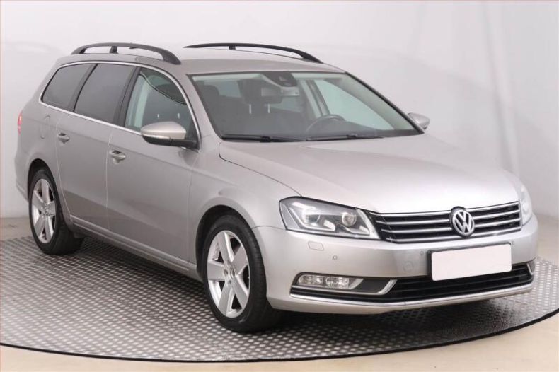 Volkswagen Passat - hlavní fotka inzerátu