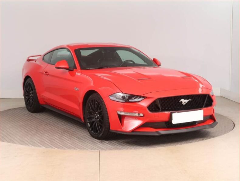 Ford Mustang - hlavní foto