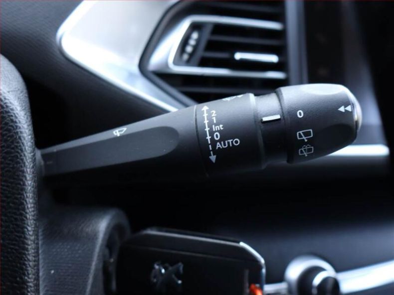 Peugeot 308 - hlavní fotka