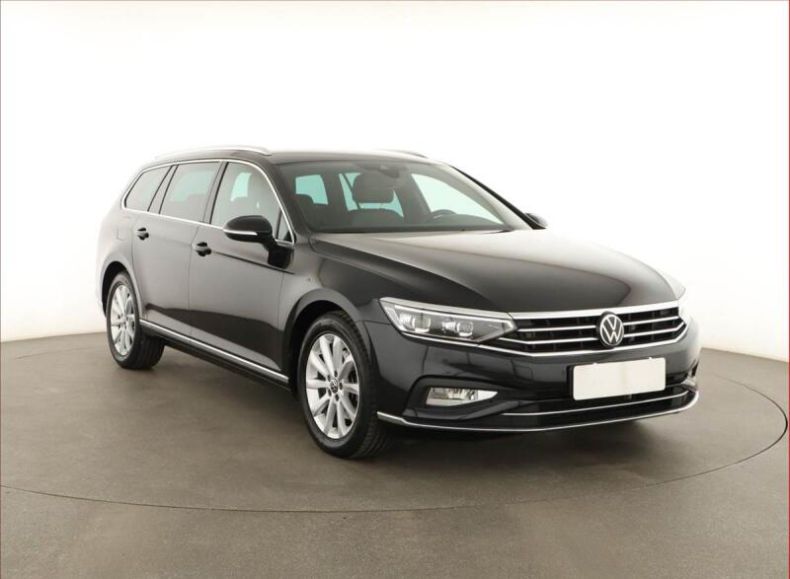 Volkswagen Passat - hlavní foto