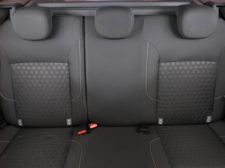 Dacia Logan - hlavní fotka