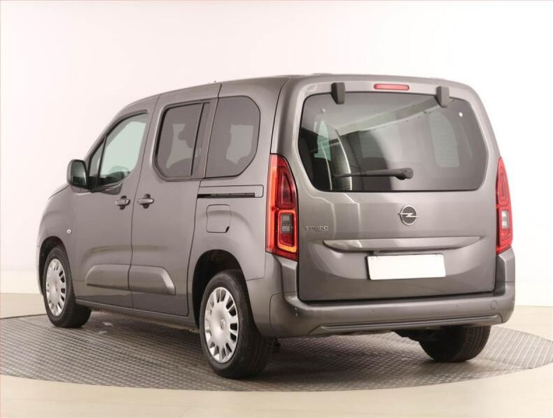 Opel Combo - hlavní fotka