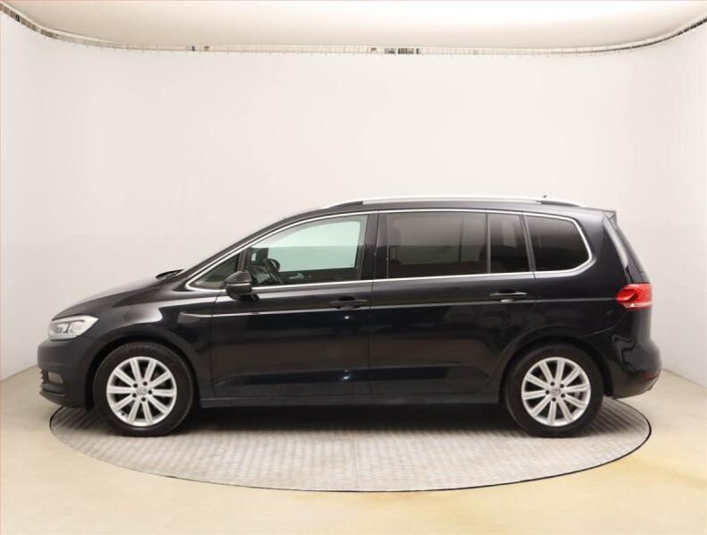 Volkswagen Touran - hlavní fotka