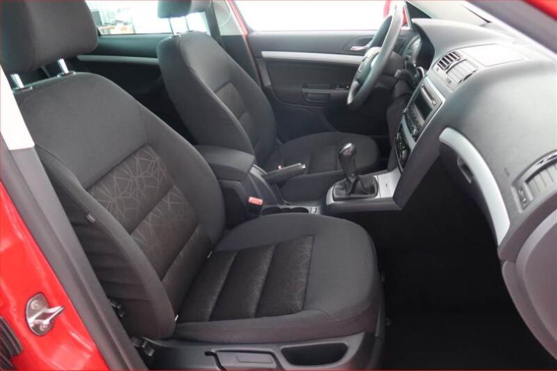 Škoda Octavia - hlavní fotka
