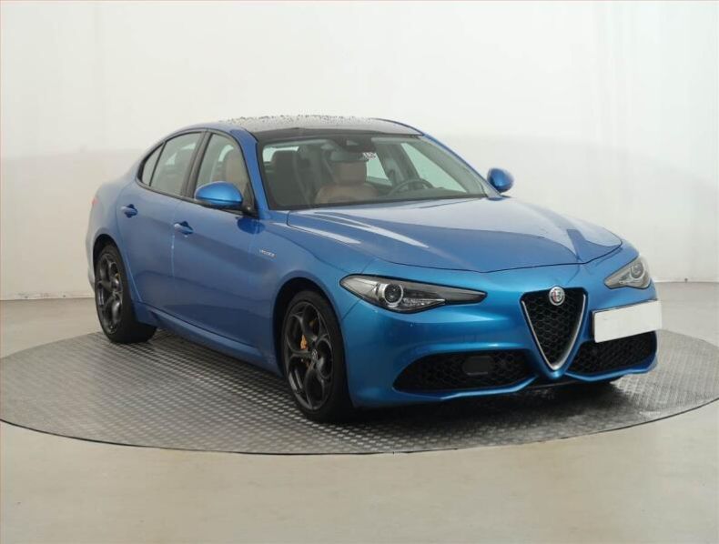 Alfa Romeo Giulia - hlavní foto