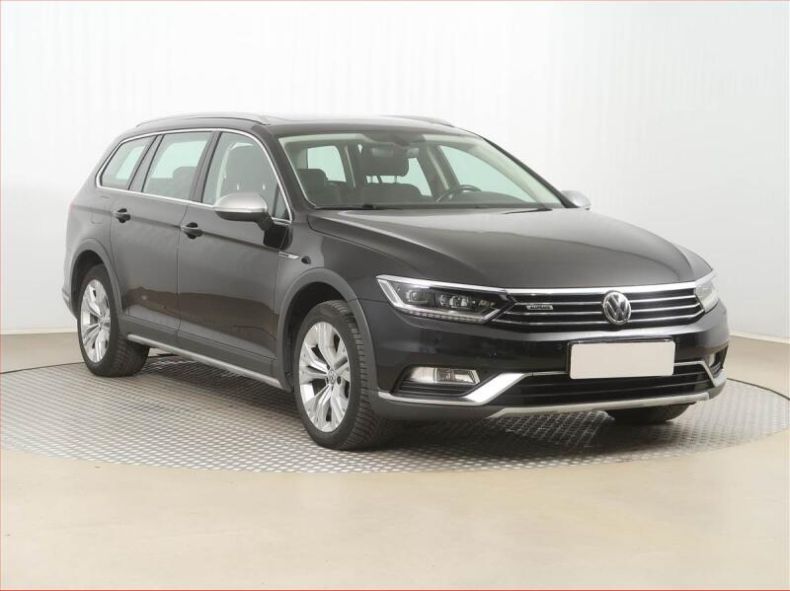 Volkswagen Passat - hlavní foto