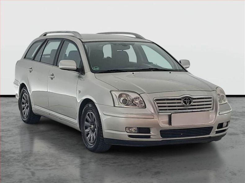 Toyota Avensis - hlavní foto