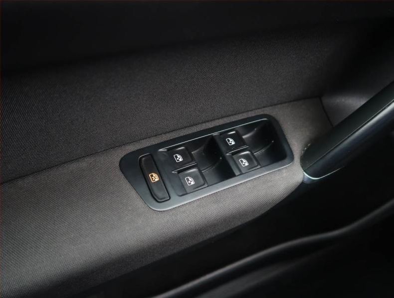 Volkswagen Golf - hlavní fotka