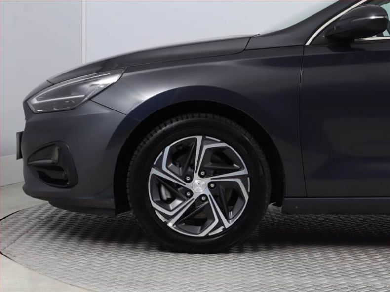 Hyundai i30 - hlavní fotka