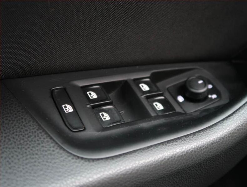 Volkswagen Passat - hlavní fotka