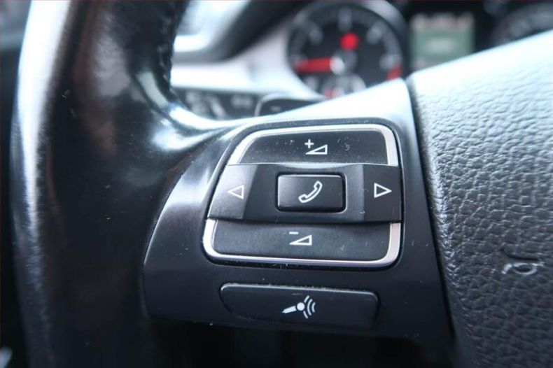 Volkswagen Passat - hlavní fotka