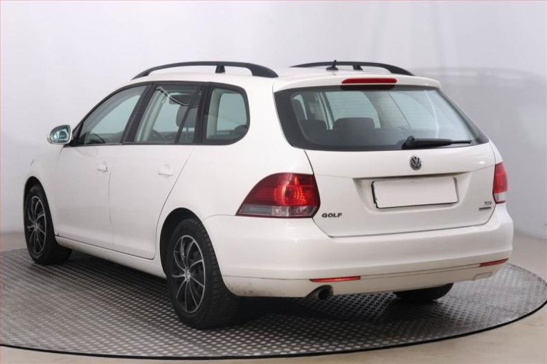 Volkswagen Golf - hlavní fotka