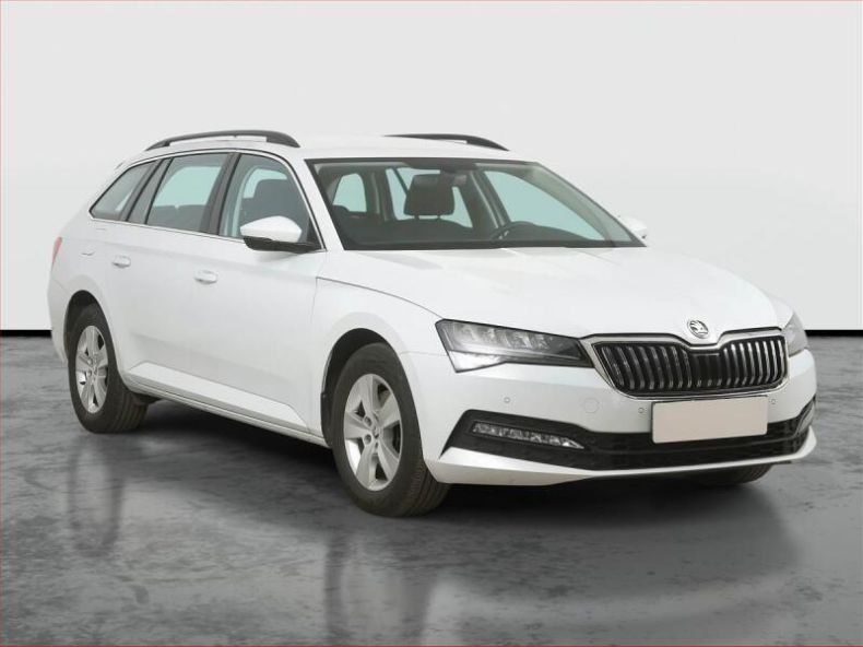 Škoda Superb - hlavní foto