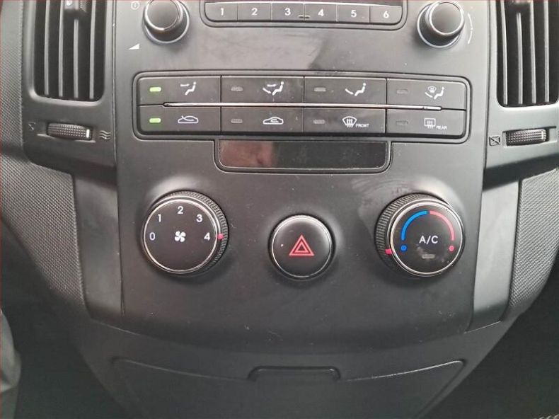 Hyundai i30 - hlavní fotka