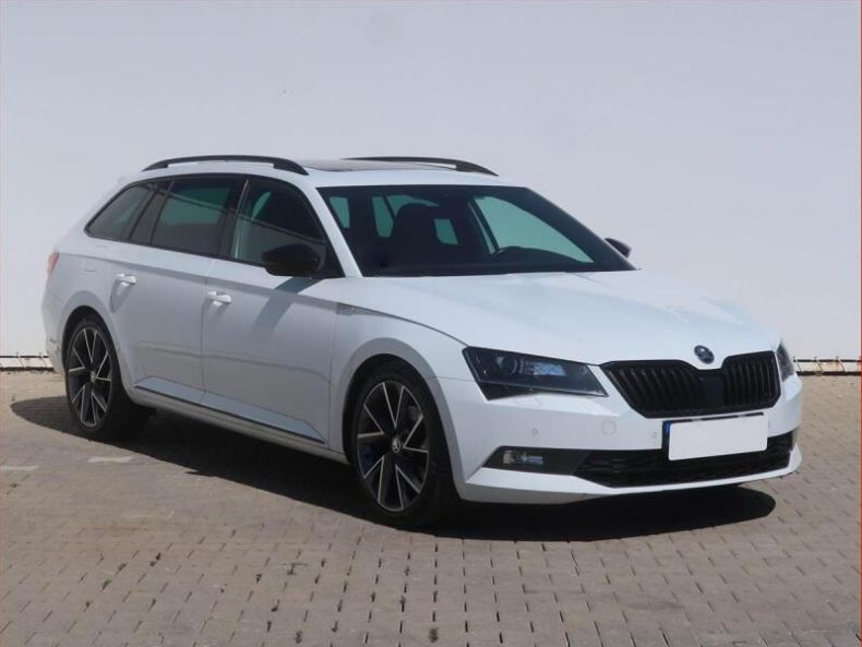 Škoda Superb - hlavní fotka