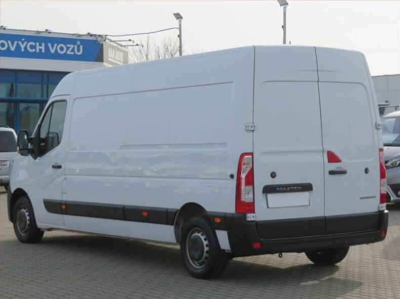 Renault Master - hlavní fotka