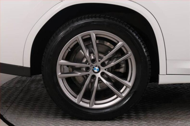 BMW X4 - hlavní foto