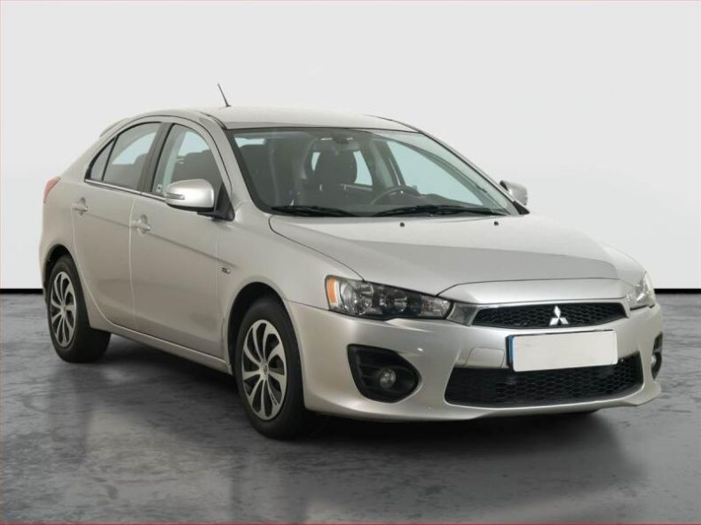 Mitsubishi Lancer - hlavní foto