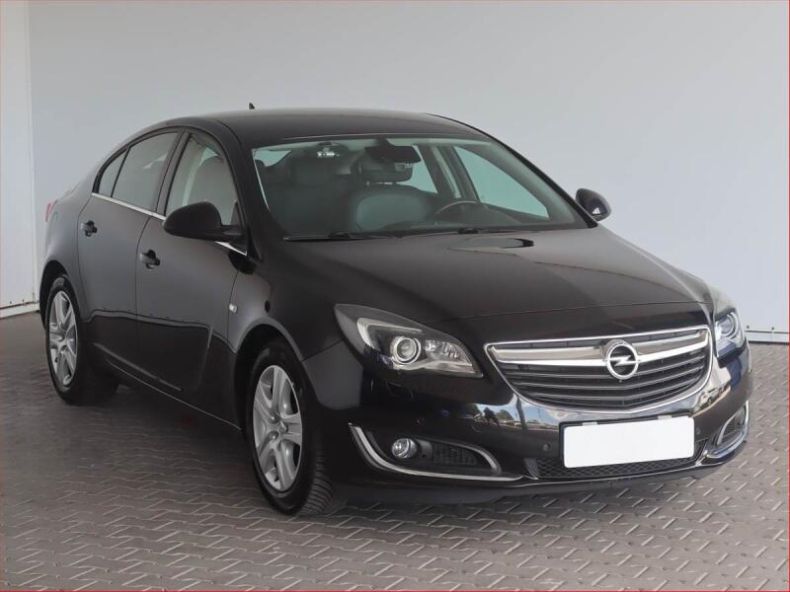 Opel Insignia - hlavní foto