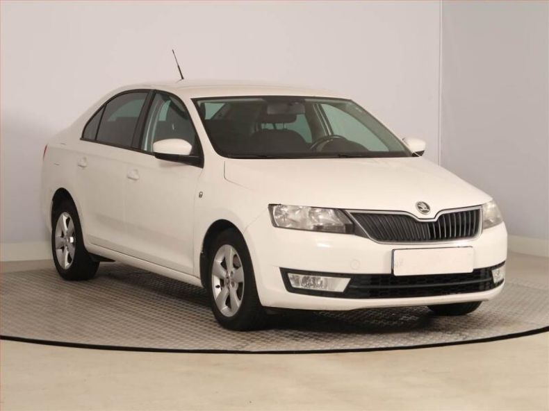Škoda Rapid - hlavní foto