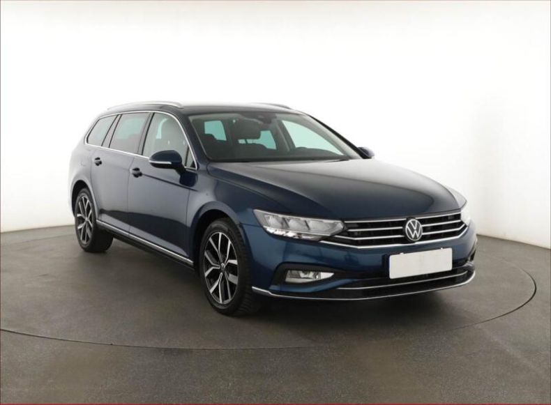 Volkswagen Passat - hlavní foto