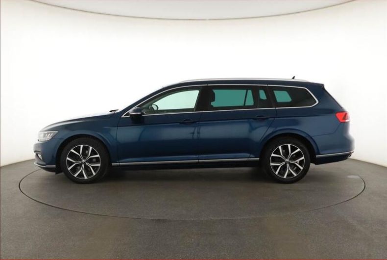 Volkswagen Passat - hlavní fotka