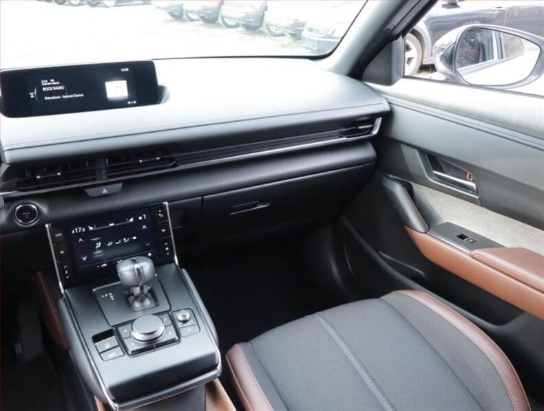 Mazda MX-30 - hlavní fotka