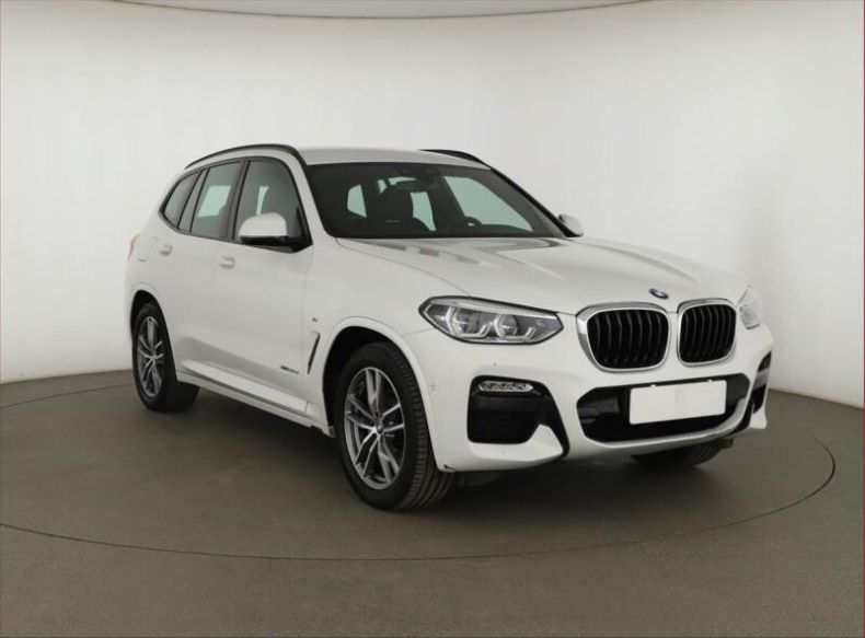BMW X3 - hlavní foto