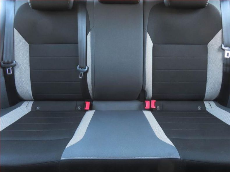 Škoda Rapid - hlavní fotka