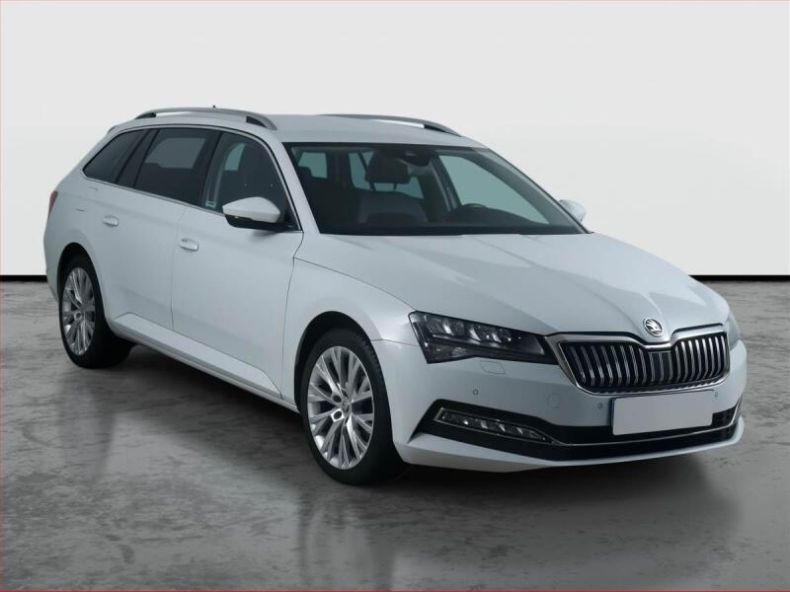 Škoda Superb - hlavní foto