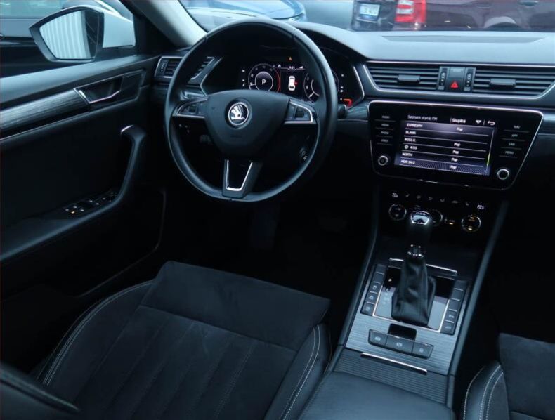 Škoda Superb - hlavní fotka