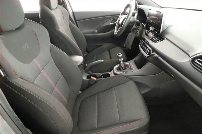 Hyundai i30 - hlavní fotka