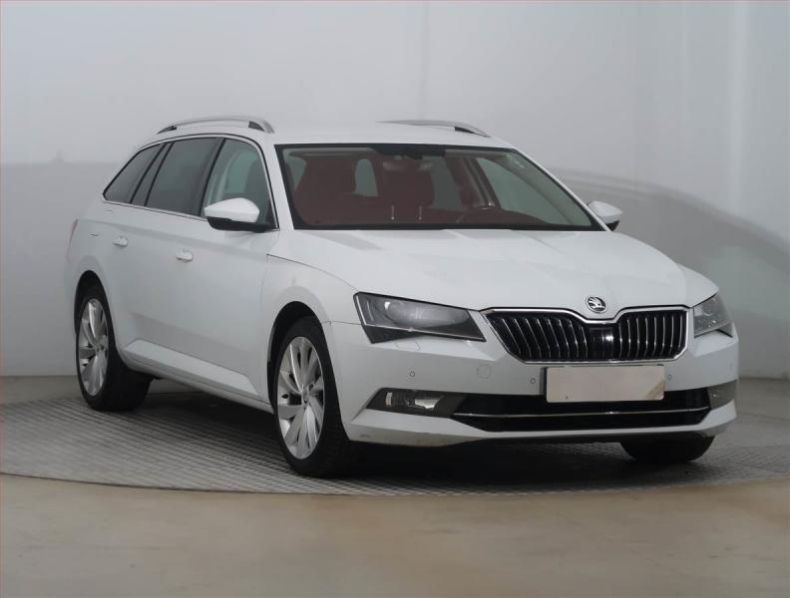 Škoda Superb - hlavní fotka