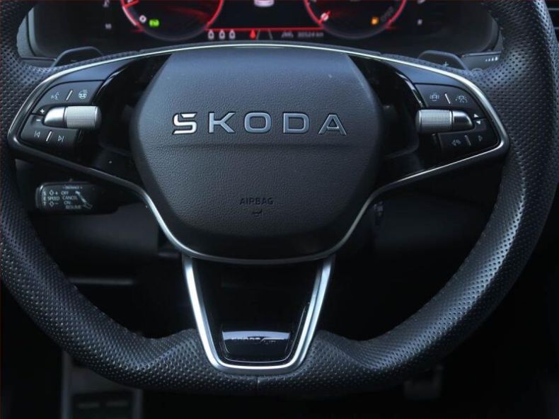 Škoda Karoq - hlavní fotka