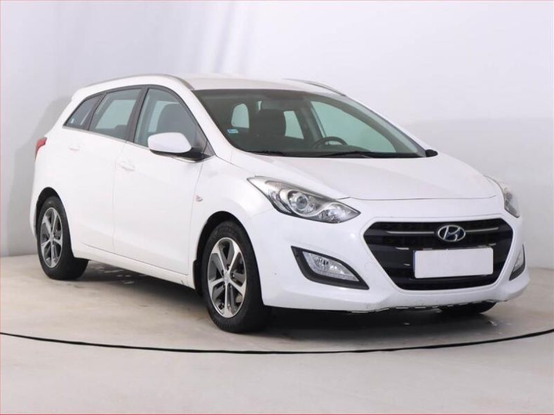 Hyundai i30 - hlavní foto