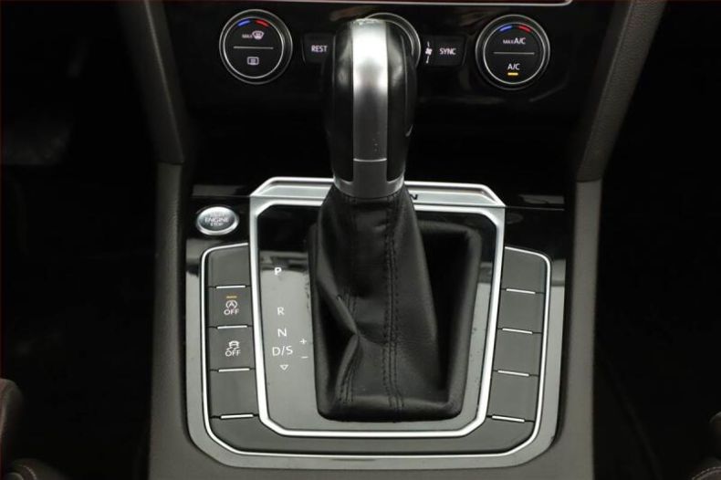 Volkswagen Passat - hlavní fotka