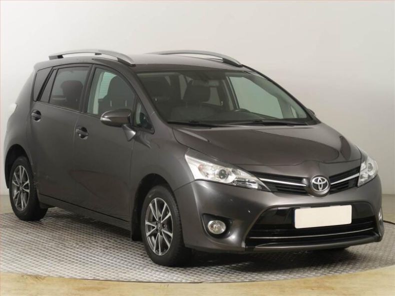 Toyota Verso - hlavní fotka inzerátu