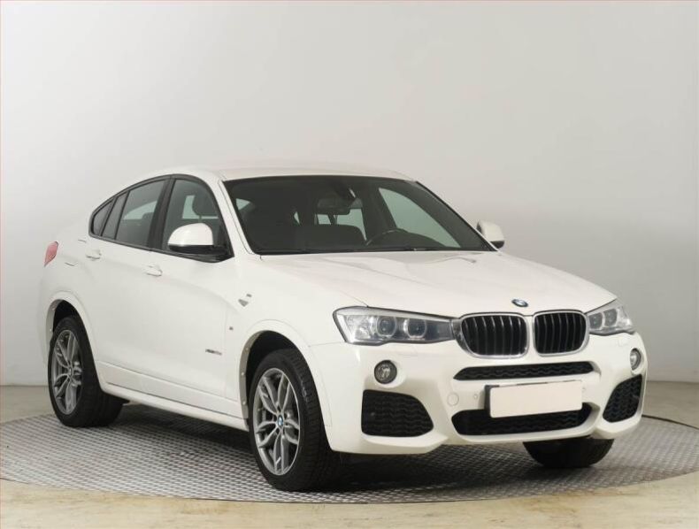 BMW X4 - hlavní foto
