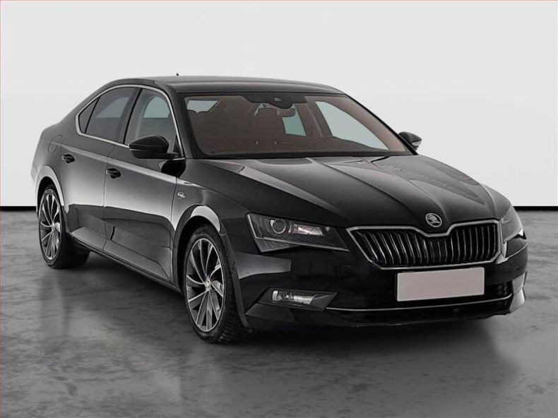 Škoda Superb - hlavní foto