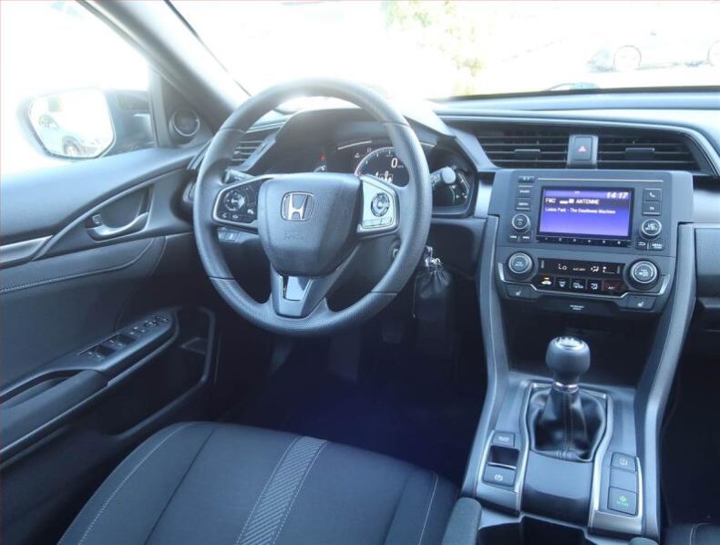 Honda Civic - hlavní fotka