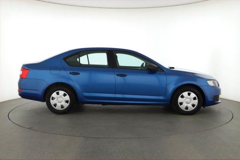 Škoda Octavia - hlavní fotka