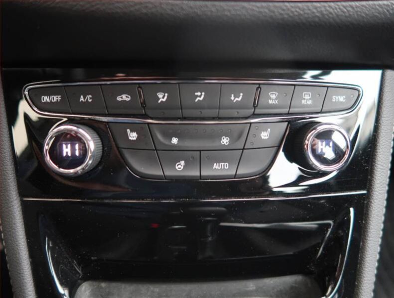 Opel Astra - hlavní fotka