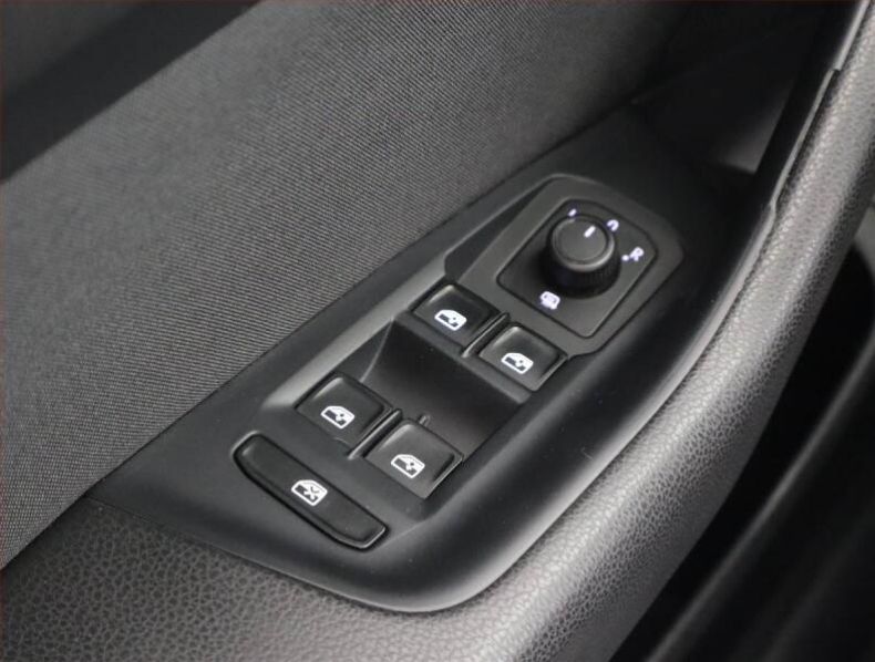 Volkswagen Passat - hlavní fotka